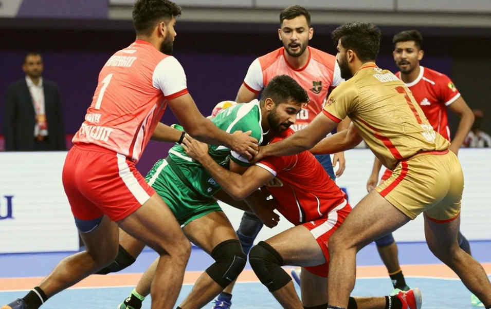 নোটবুক, নীরবতা ও গোল্ডেন ডাবল: এশিয়ান গেমসে ভারতের কাবাডি প্রক্রিয়ার ভেতরের ছবি